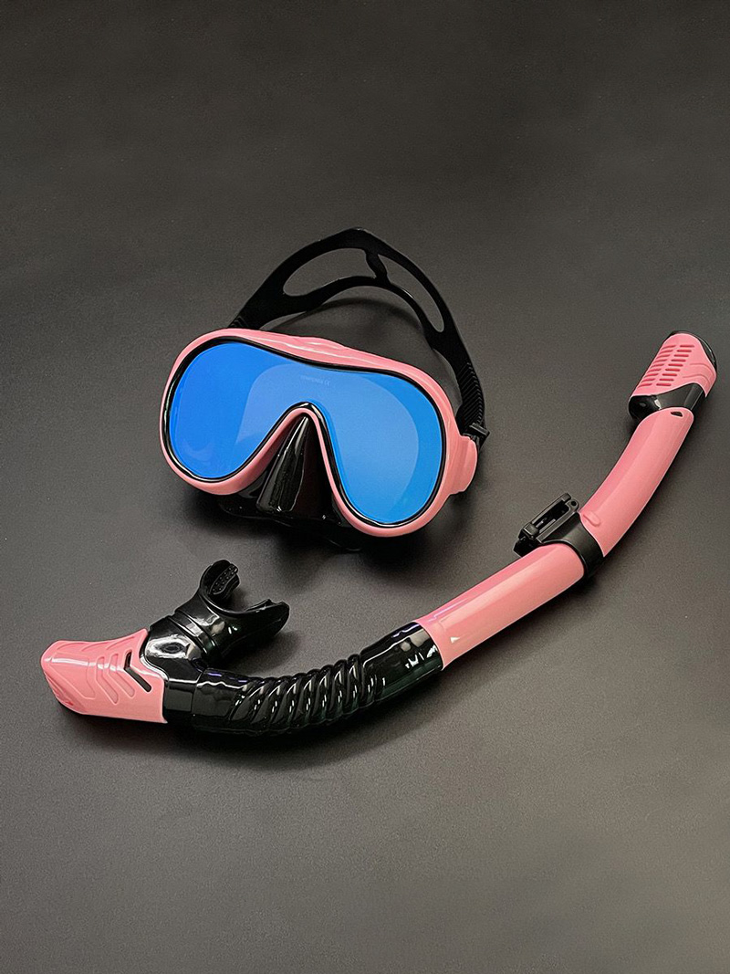 Colored Diving Goggles And Snorkel Anti-fog UV Protection