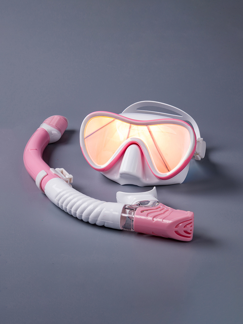 Colored Diving Goggles And Snorkel Anti-fog UV Protection