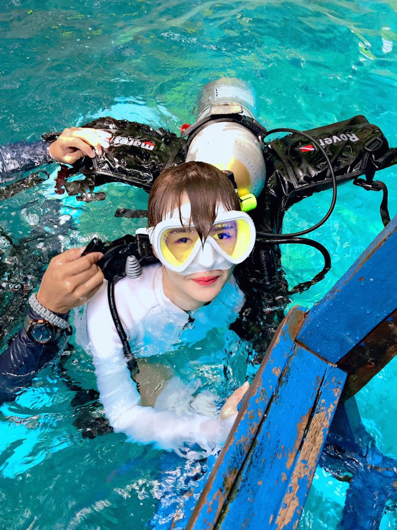 Colorful diving mirror Anti fog diving goggles UV resistant diving mask