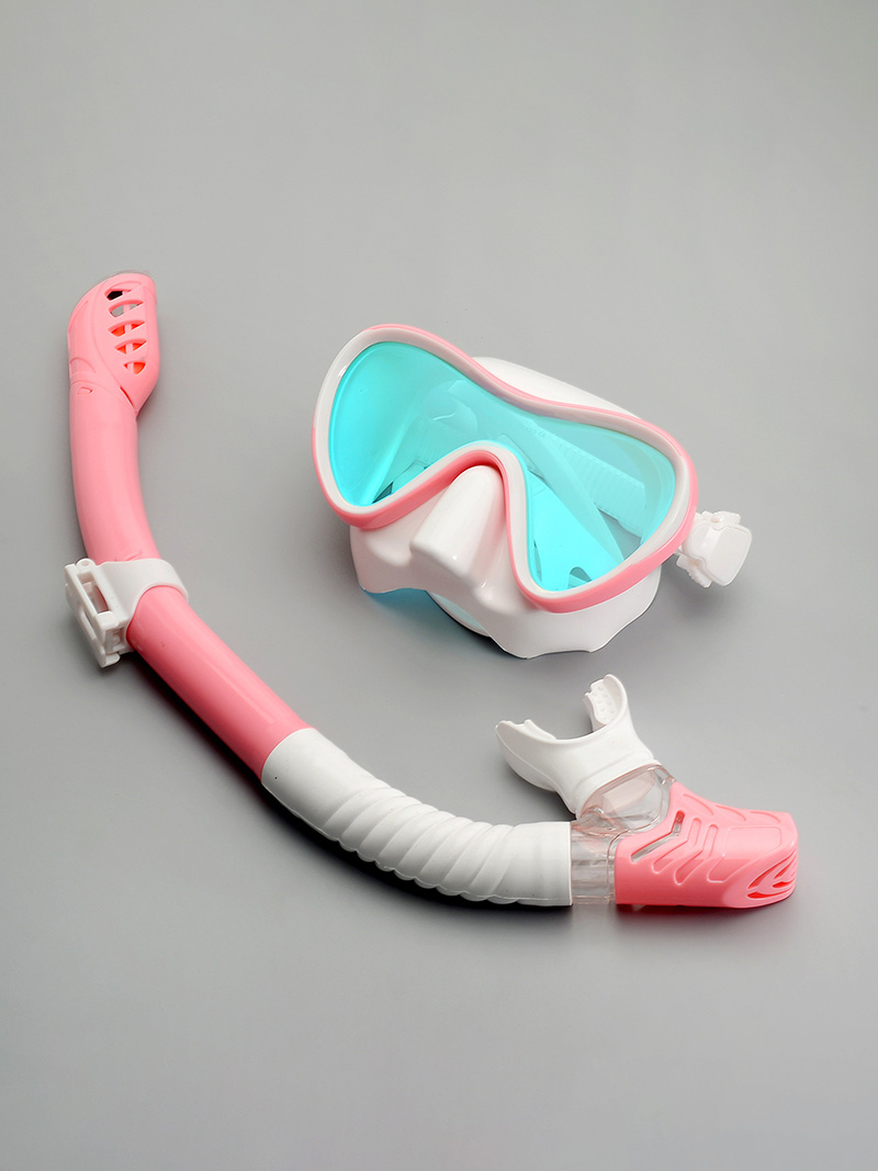 Colored Diving Goggles And Snorkel Anti-fog UV Protection