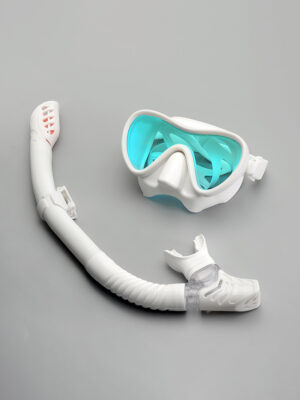 Colored Diving Goggles And Snorkel Anti-fog UV Protection